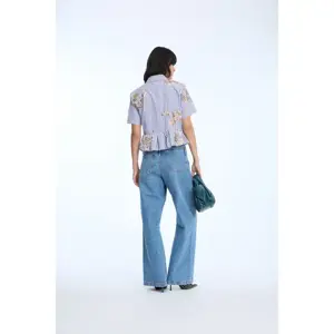 Munthe Nuriana Top